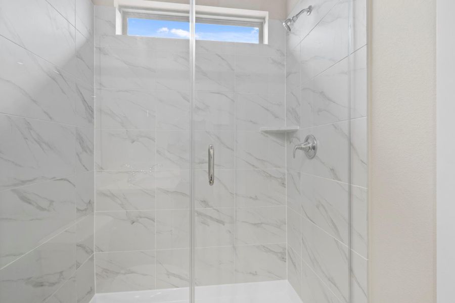 Close-up of interior finishes inside a home in Laurel Landing 40', Alvin (Image 10).