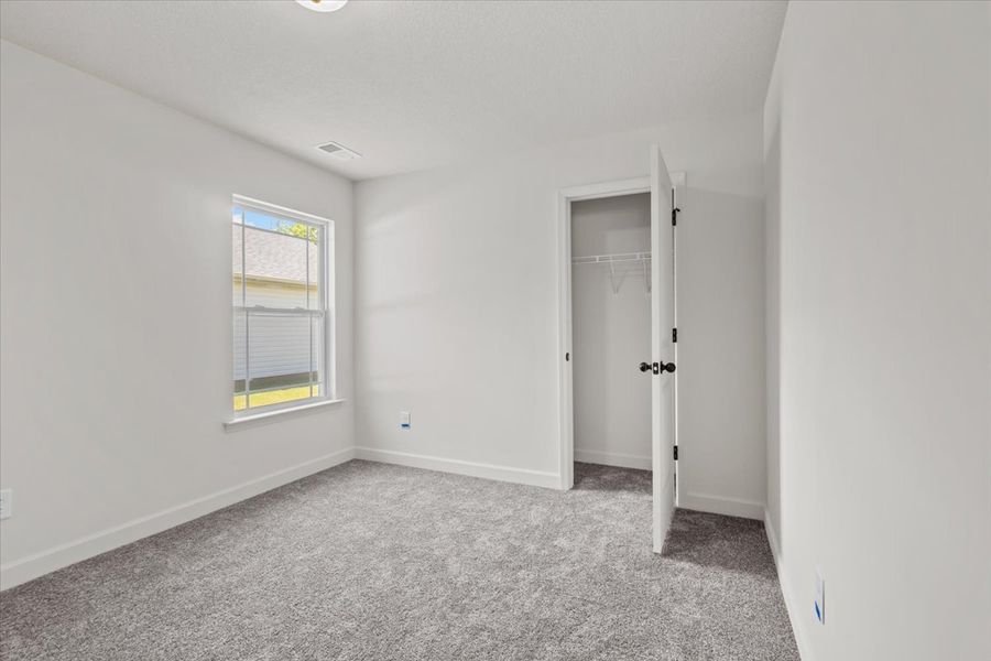 Representative unfurnished interior of a home built from the Yale by Enchanted Homes in Gentry Place, Spartanburg (Image 10).