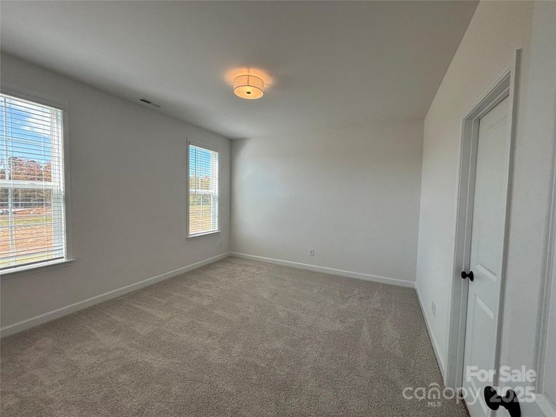 Spacious, unfurnished interior of a new home in Brighton Park, Mount Pleasant (Image 27).