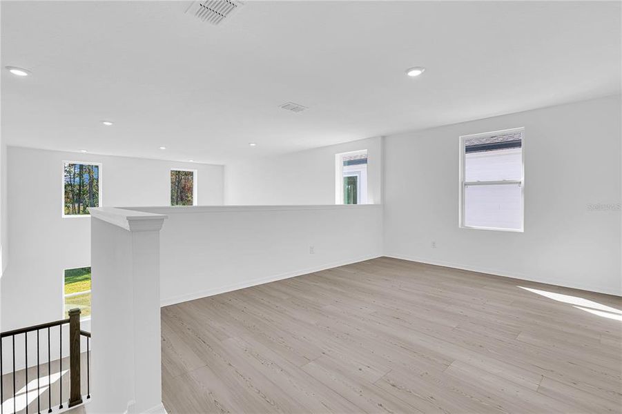 Spacious, unfurnished interior of a new home in , Winter Garden (Image 16). Spacious, unfurnished interior of a new home in , Winter Garden (Image 16).