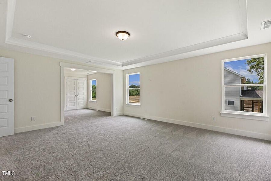 54564118575_4225629392_c