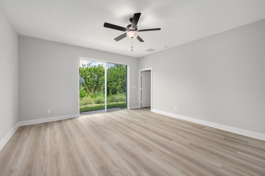 Spacious, unfurnished interior of a new home in Celebration Pointe, Fort Pierce (Image 12).
