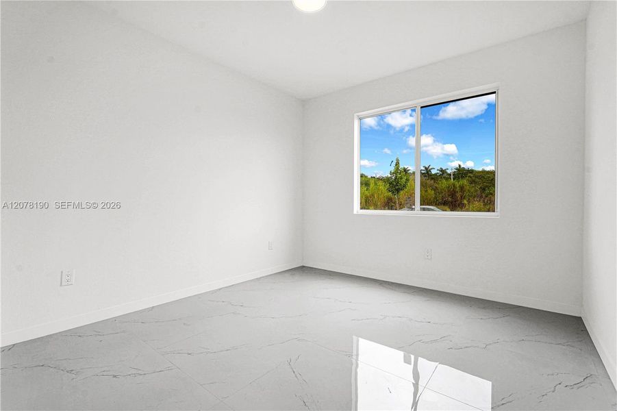 Spacious, unfurnished interior of a new home in , Miami (Image 109).