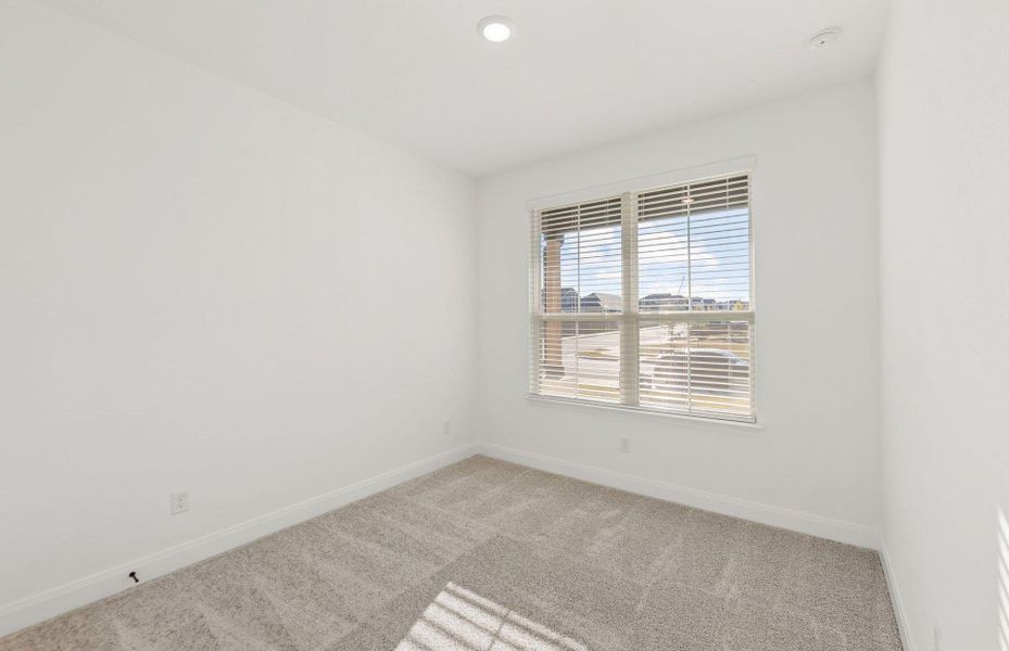 Spacious, unfurnished interior of a new home in Patterson Ranch, Georgetown (Image 18).