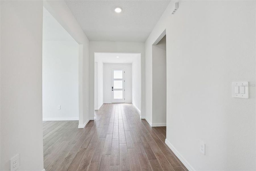 Spacious, unfurnished interior of a new home in Two Rivers - Signature Series, Zephyrhills (Image 25). Spacious, unfurnished interior of a new home in Two Rivers - Signature Series, Zephyrhills (Image 25).