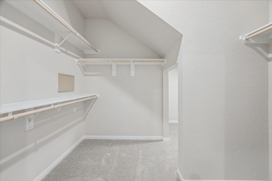 Spacious, unfurnished interior of a new home in Elyson, Katy (Image 18).