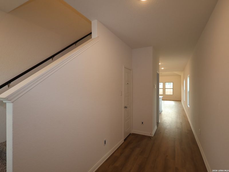 Spacious, unfurnished interior of a new home in Agave, San Antonio (Image 24).