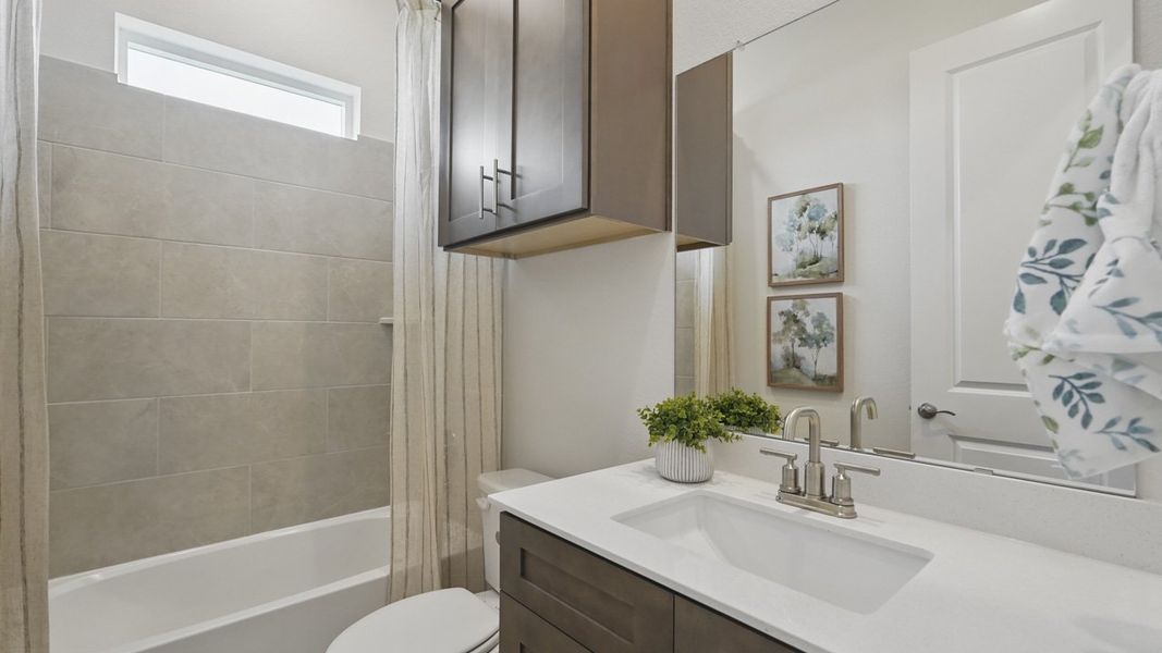 Representative furnished interior of a home built from the CYPRESS by D.R. Horton in Clearview Ranch, Royse City (Image 34). Representative furnished interior of a home built from the CYPRESS by D.R. Horton in Clearview Ranch, Royse City (Image 34).