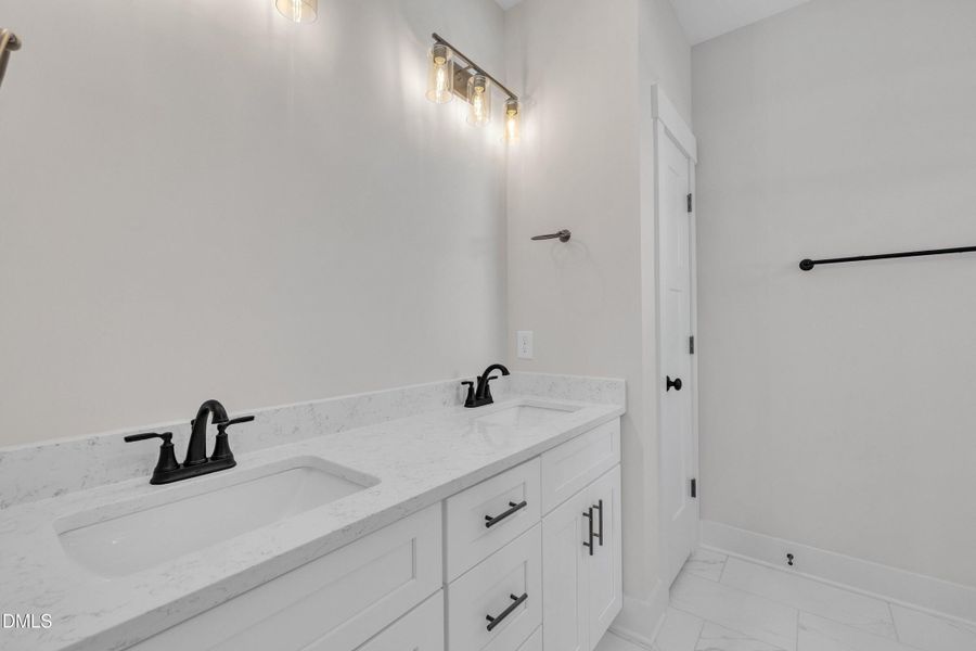 18-297 Dry Br Dr-13 18-297 Dry Br Dr-13