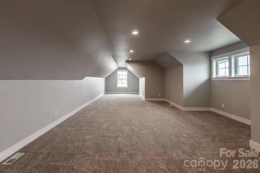 Spacious, unfurnished interior of a new home in , Granite Falls (Image 22).