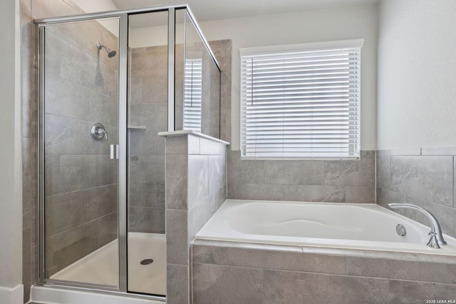 Furnished interior view inside a new home in Lark Canyon, New Braunfels (Image 10). Furnished interior view inside a new home in Lark Canyon, New Braunfels (Image 10).