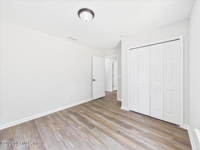 Spacious, unfurnished interior of a new home in , Palatka (Image 19).