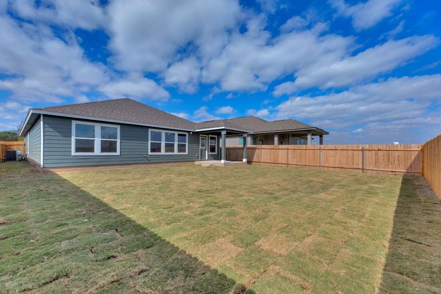 Exterior details and patio area of a home in Hidden Trails, Belton (Image 4).