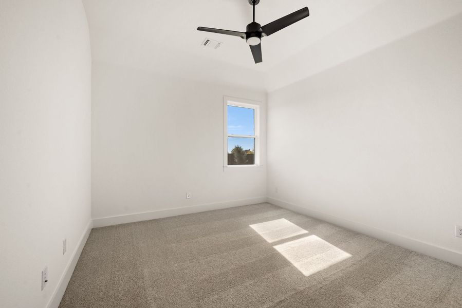 Spacious, unfurnished interior of a new home in NorthGlen, Haslet (Image 45).