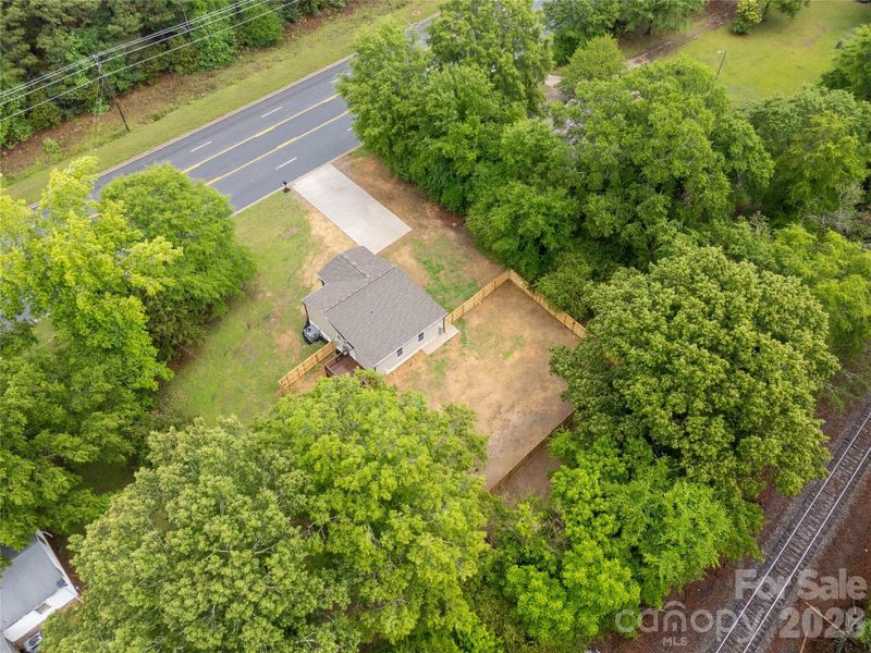 Image 36 of a home in .