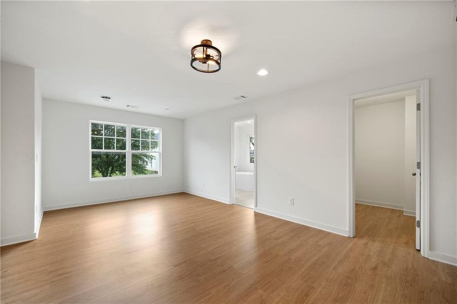 Spacious, unfurnished interior of a new home in , Fairburn (Image 24).