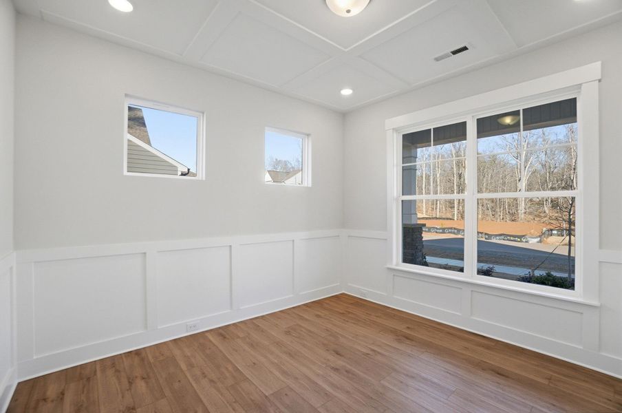 Spacious, unfurnished interior of a new home in Rone Creek, Waxhaw (Image 44).