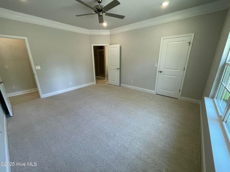 Spacious, unfurnished interior of a new home in Wood Creek, Leland (Image 18).
