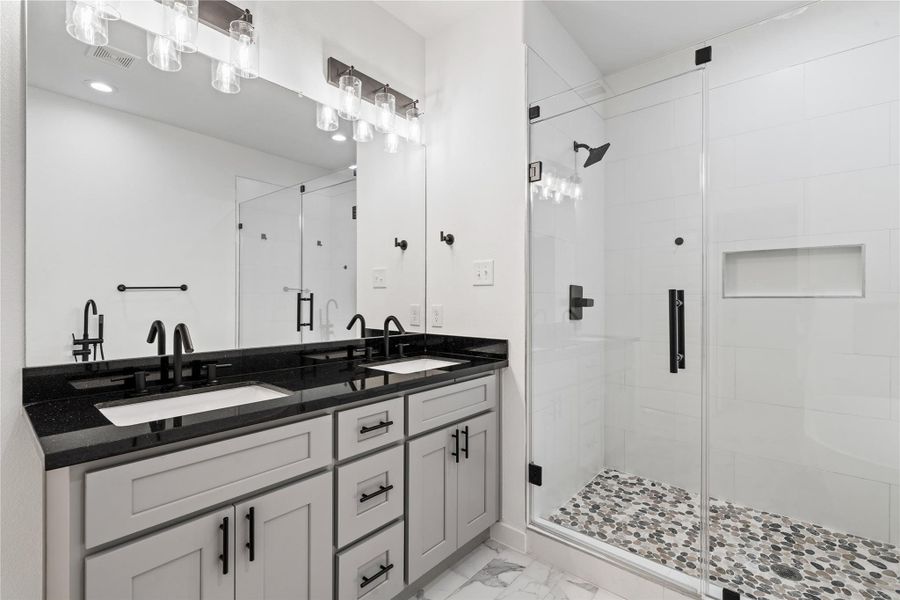 Image 27 of a home in .