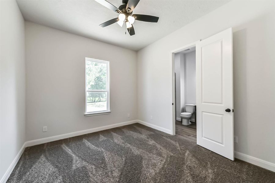 Spacious, unfurnished interior of a new home in , Baytown (Image 39).