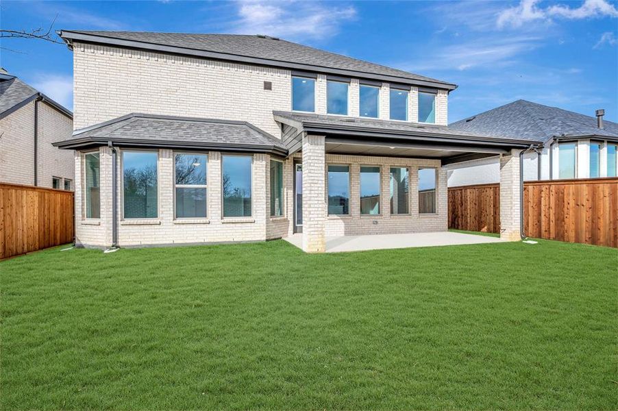 Exterior details and patio area of a home in Aster Park, McKinney (Image 3).