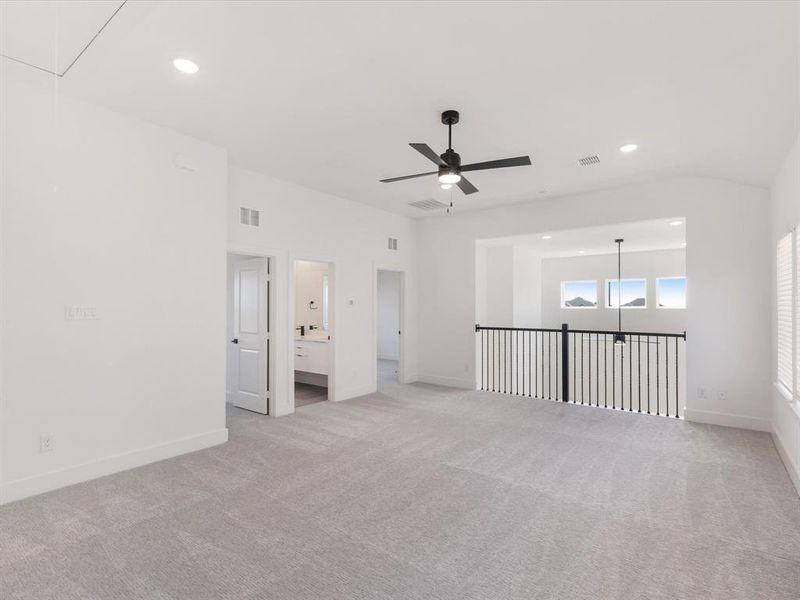 Spacious, unfurnished interior of a new home in Royal Court, Little Elm (Image 23).