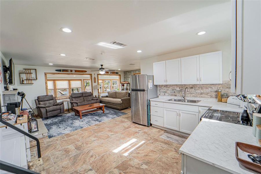 Furnished interior view inside a new home in , Breckenridge (Image 4).