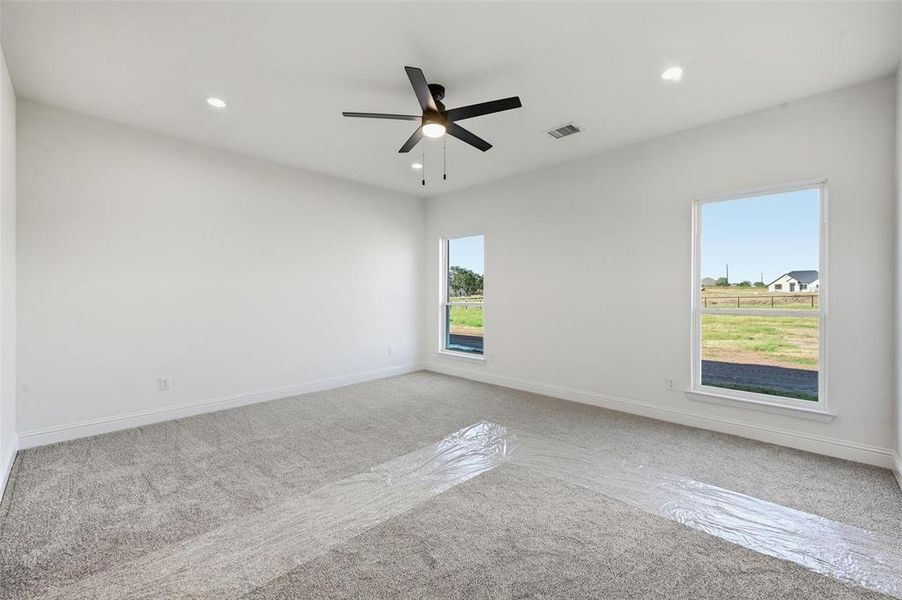 Spacious, unfurnished interior of a new home in , Boyd (Image 31).