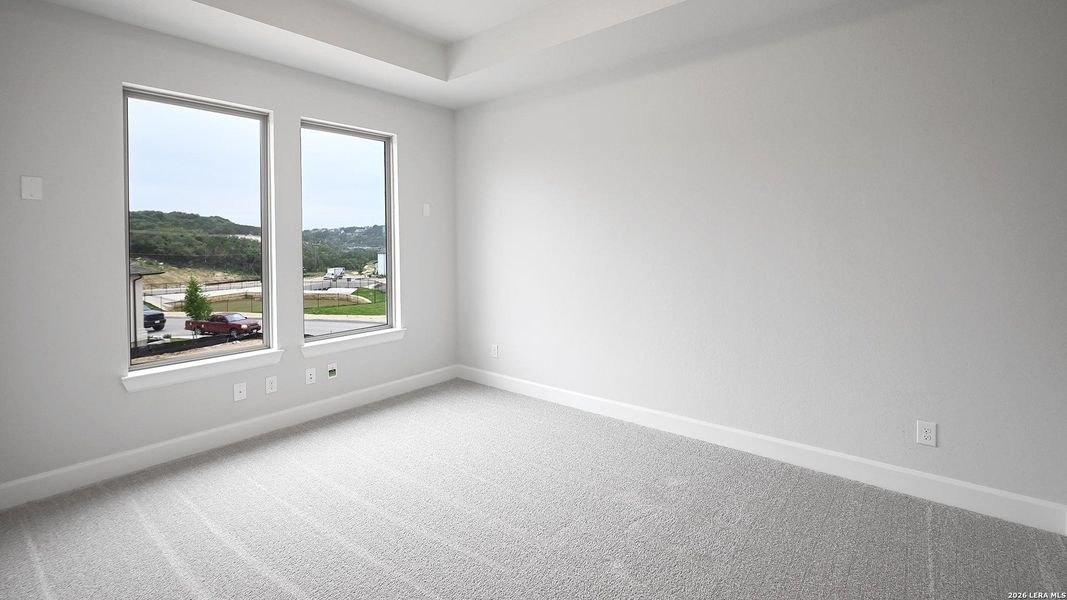 Spacious, unfurnished interior of a new home in Hidden Canyon, San Antonio (Image 21).
