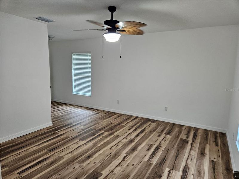 Spacious, unfurnished interior of a new home in , Williston (Image 14).