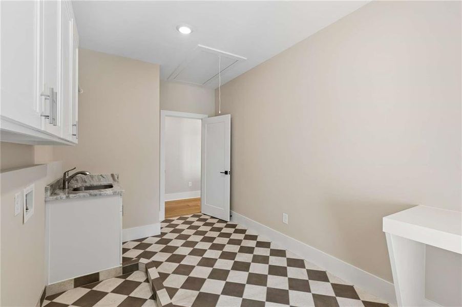 Spacious, unfurnished interior of a new home in , Atlanta (Image 24). Spacious, unfurnished interior of a new home in , Atlanta (Image 24).