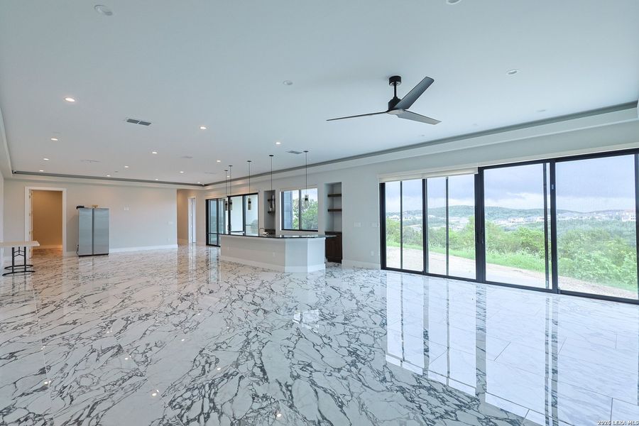 Spacious, unfurnished interior of a new home in , San Antonio (Image 23).