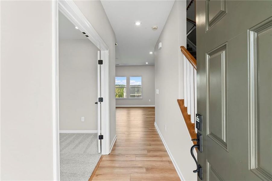 Spacious, unfurnished interior of a new home in Twin Lakes, Braselton (Image 32).