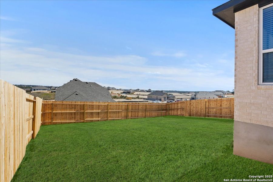Exterior details and patio area of a home in Meyer Ranch, New Braunfels (Image 3).