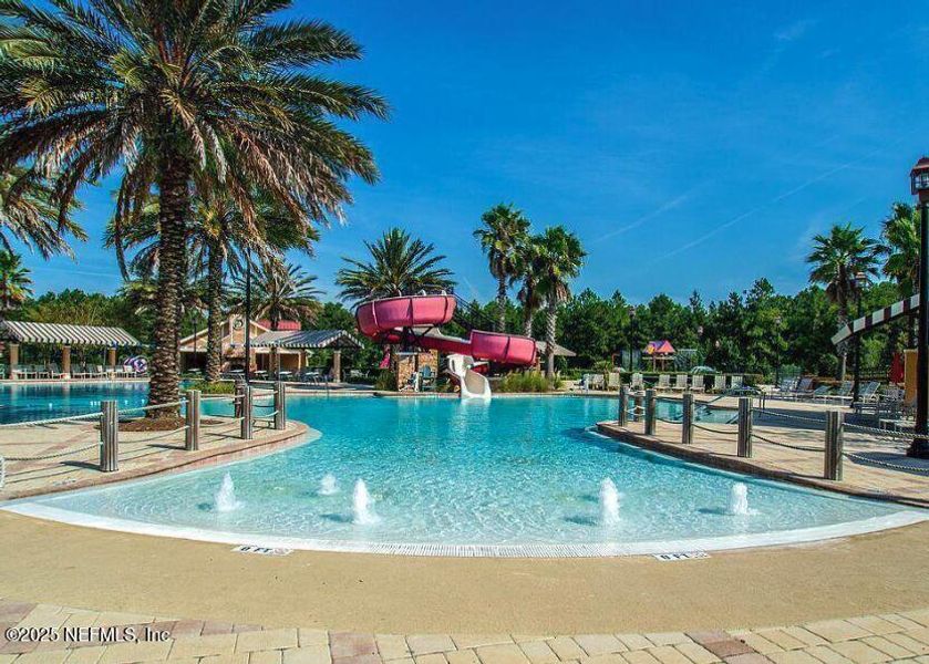 Community amenities in Shadow Crest at Rolling Hills, Green Cove Springs (Image 18).