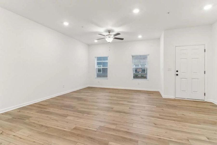 Sample Photo: Family Room