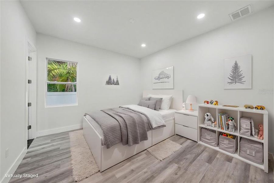 Furnished interior view inside a new home in , St. Petersburg (Image 32).