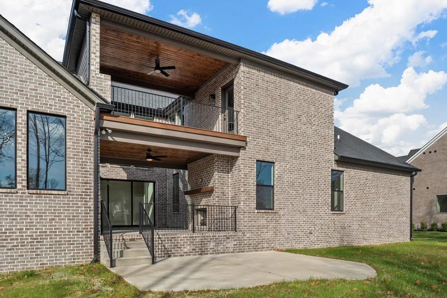 The Marabelle E Extended Outdoor Living Area