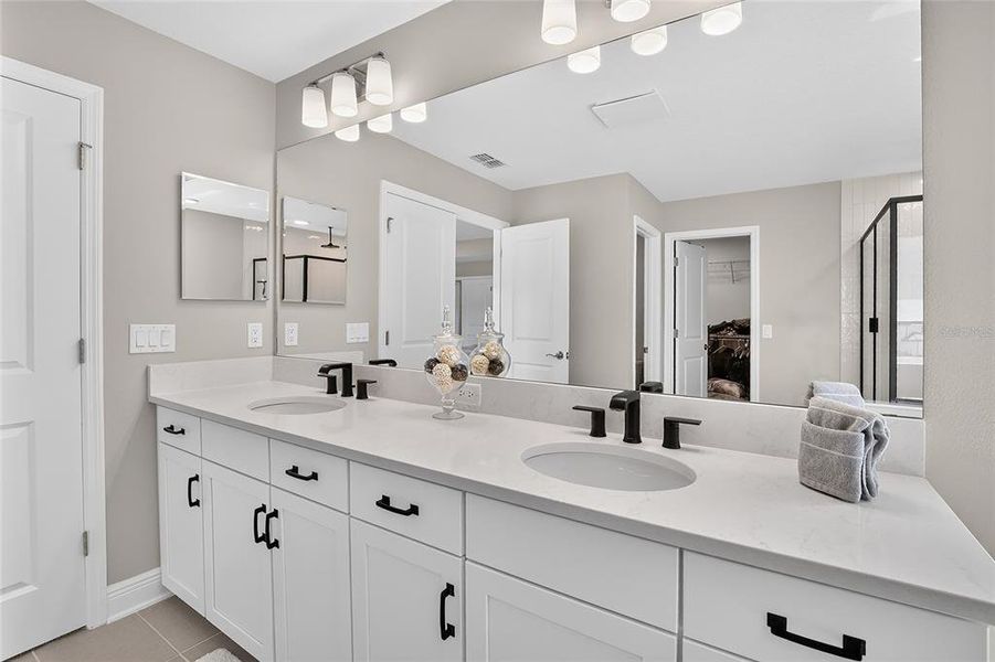 Furnished interior view inside a new home in , Wesley Chapel (Image 44).