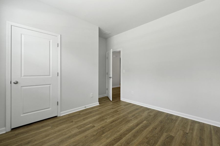 Spacious, unfurnished interior of a new home in Pineview North, Summerville (Image 22).