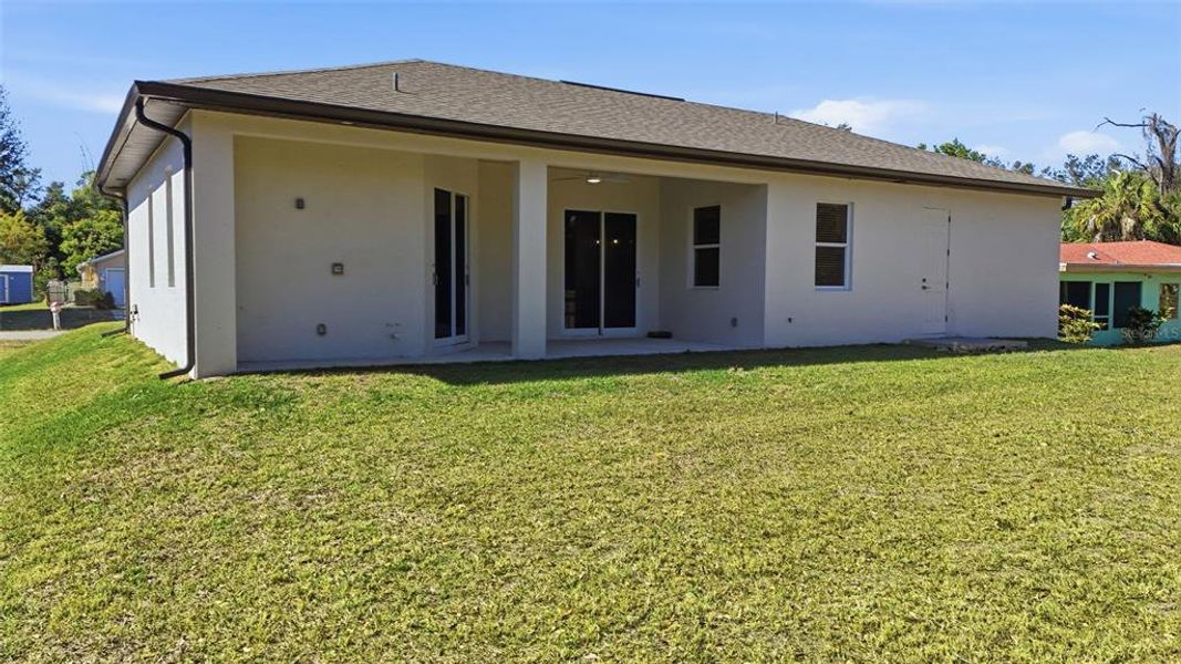 Exterior details and patio area of a home in , Port Charlotte (Image 19).
