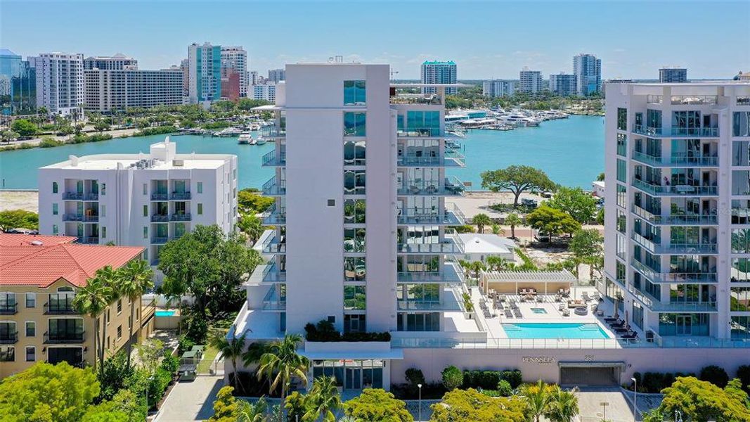 Condo located in Sarasota, FL showcasing its design and architecture (Image 27). Condo located in Sarasota, FL showcasing its design and architecture (Image 27).