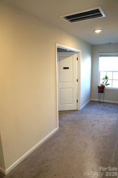 Spacious, unfurnished interior of a new home in , Camden (Image 23).