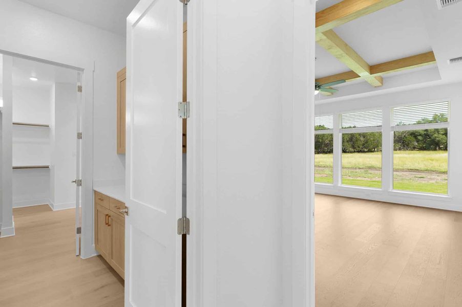 Spacious, unfurnished interior of a new home in Feathergrass, Florence (Image 63).