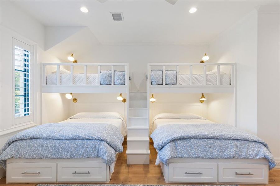 Furnished interior view inside a new home in , Malakoff (Image 27). Furnished interior view inside a new home in , Malakoff (Image 27).