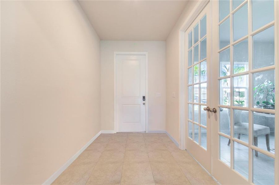 Spacious, unfurnished interior of a new home in , Winter Haven (Image 15).