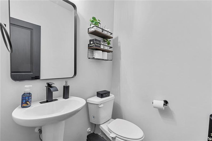 Furnished interior view inside a new home in , Atlanta (Image 22).