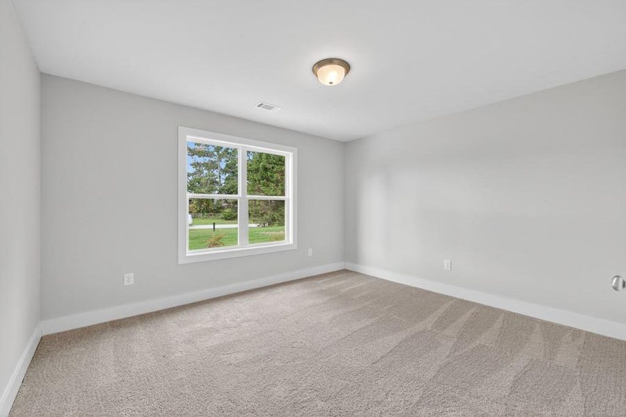 Spacious, unfurnished interior of a new home in , Statham (Image 30).