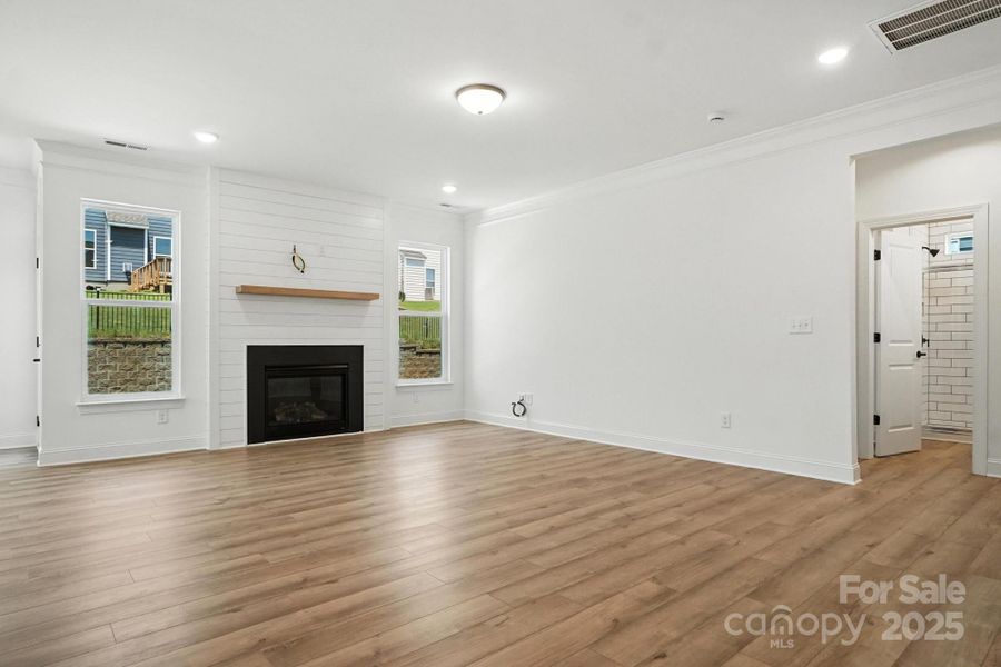 Spacious, unfurnished interior of a new home in Summerlin, Mooresville (Image 18). Spacious, unfurnished interior of a new home in Summerlin, Mooresville (Image 18).