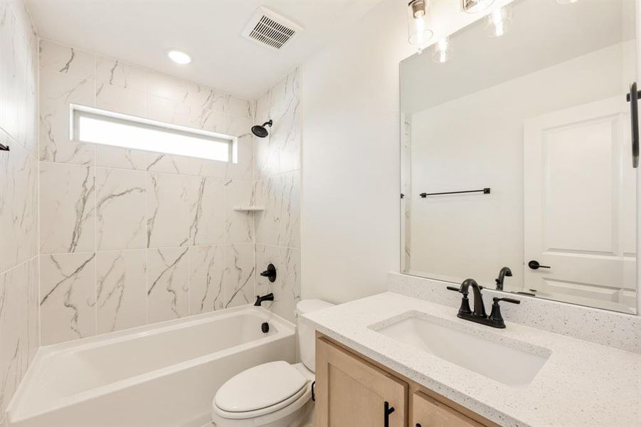 Furnished interior view inside a new home in Willow Wood, McKinney (Image 19).
